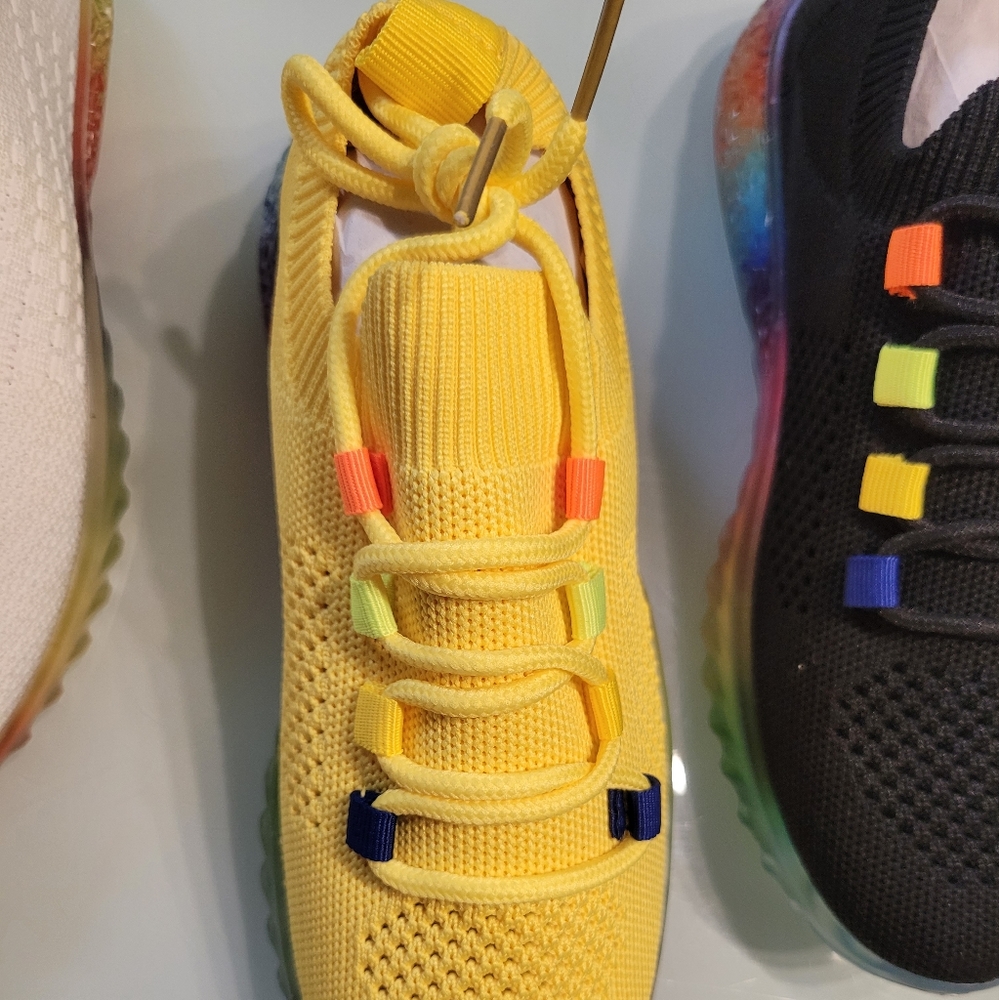 Colorful Sneaker 👟 - Picture 5 of 8